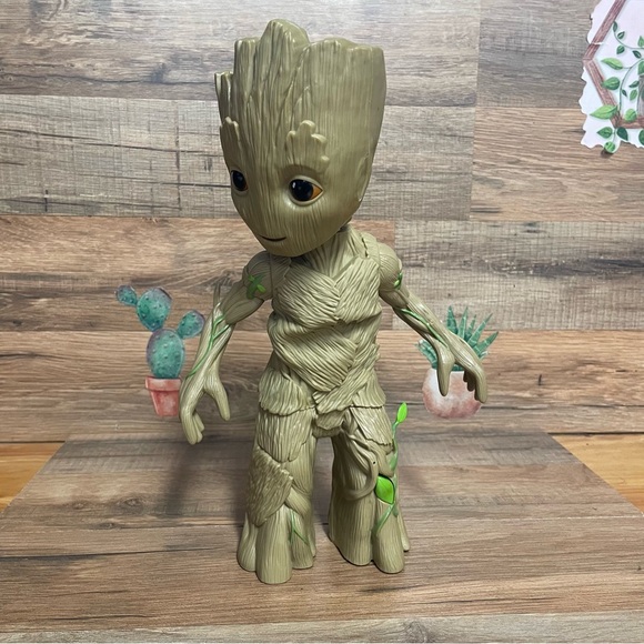 Marvel Baby Groot Guardians of the Galaxy Vol 2 Dancing Talking 11" Figure Toy - Picture 1 of 7
